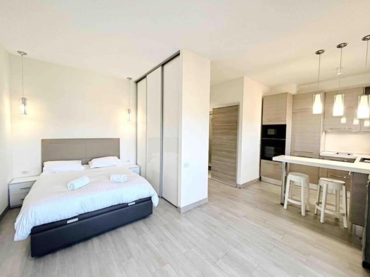 Il Gioiello : Apt 2 Pers, Clim, Piscine, Parking Antibes Esterno foto