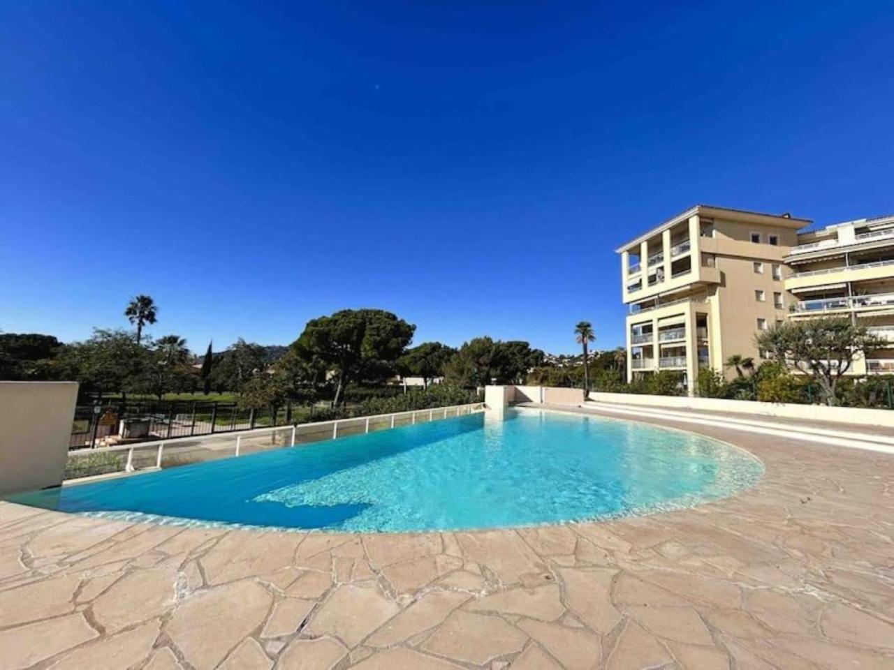 Il Gioiello : Apt 2 Pers, Clim, Piscine, Parking Antibes Esterno foto