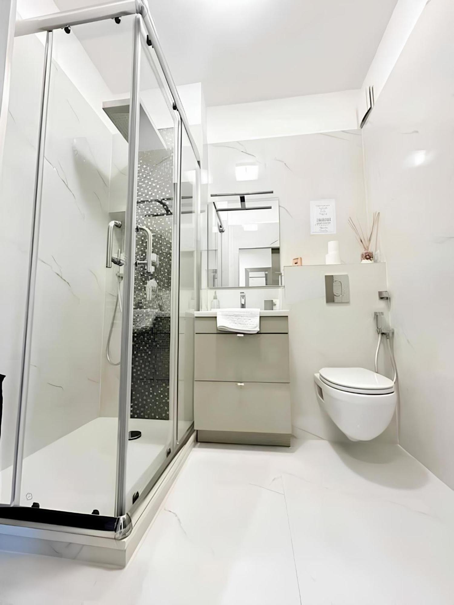 Il Gioiello : Apt 2 Pers, Clim, Piscine, Parking Antibes Esterno foto